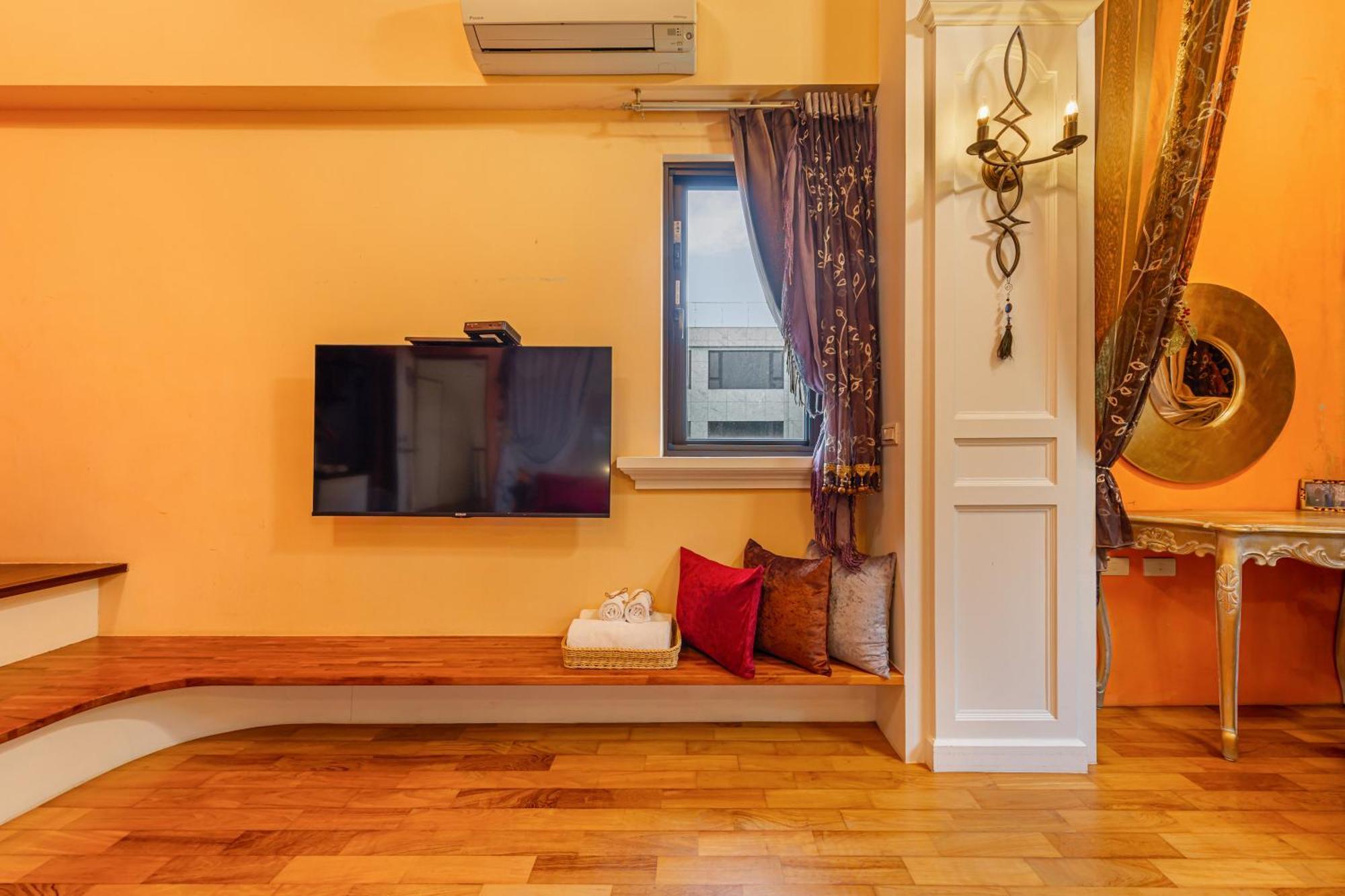 Happiness Pass On Apartment Wujie Exterior photo